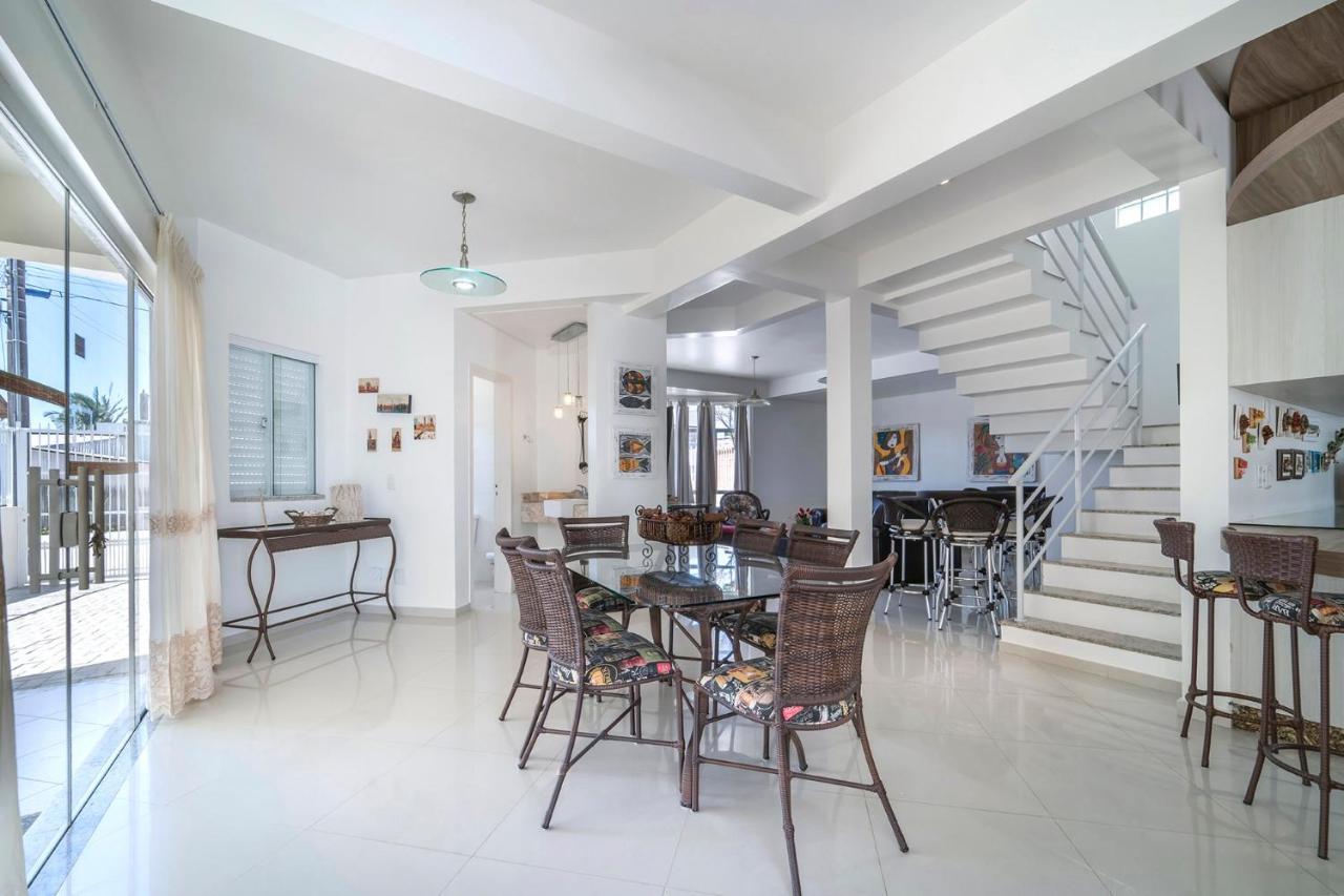 Casa De Praia Em Bombinhas Beach House ภายนอก รูปภาพ