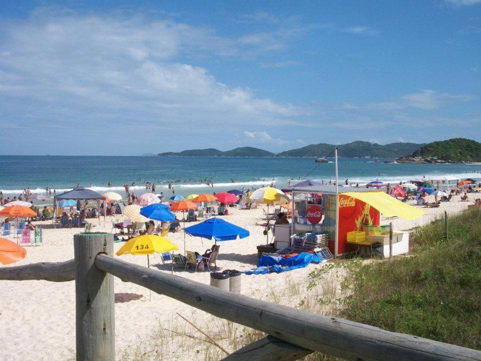 Casa De Praia Em Bombinhas Beach House ภายนอก รูปภาพ