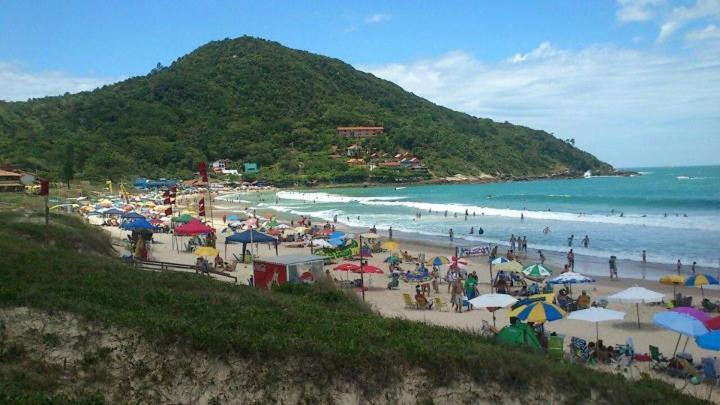 Casa De Praia Em Bombinhas Beach House ภายนอก รูปภาพ