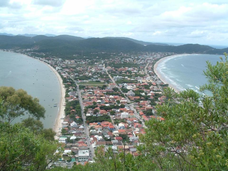 Casa De Praia Em Bombinhas Beach House ภายนอก รูปภาพ