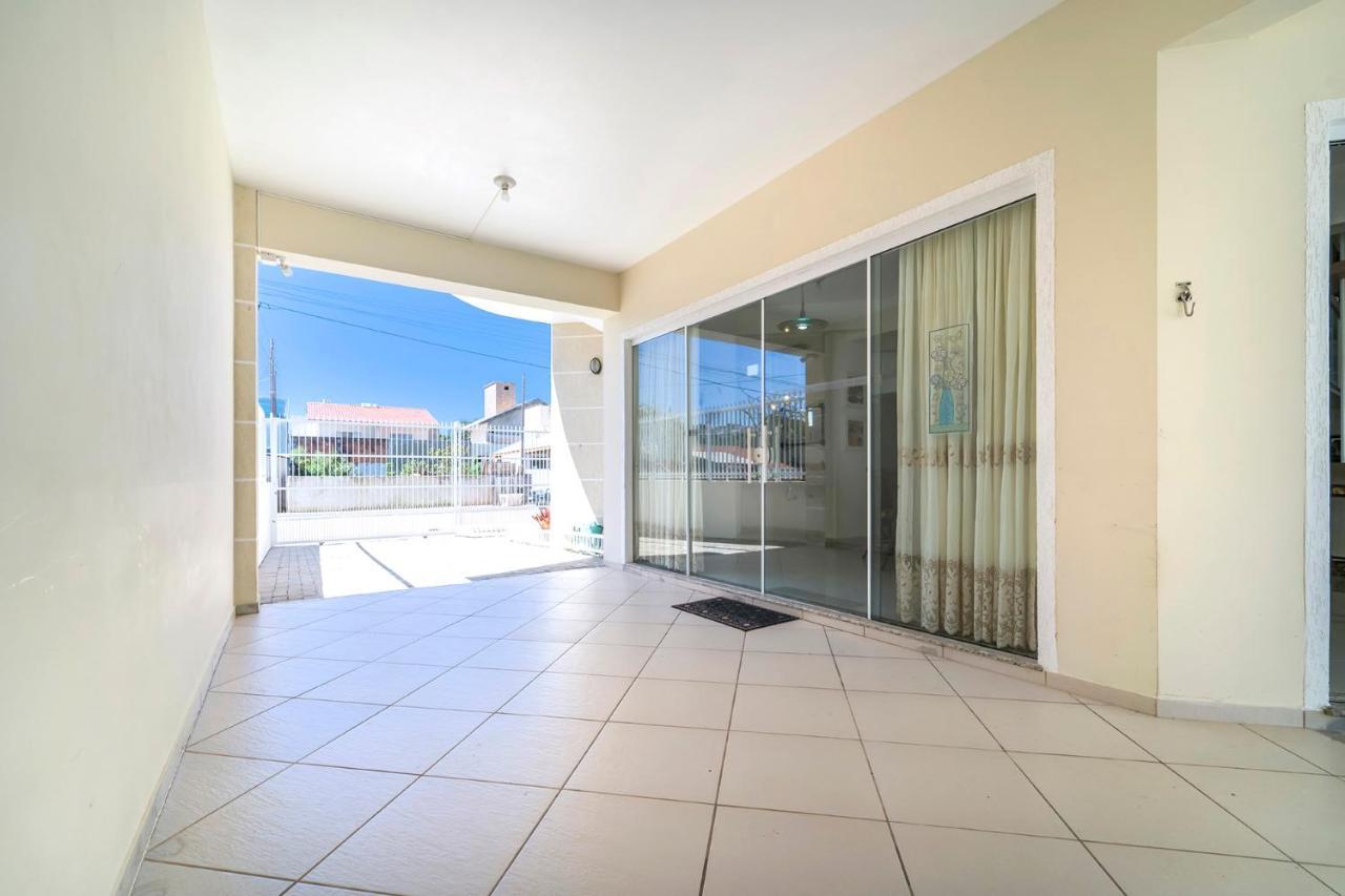 Casa De Praia Em Bombinhas Beach House ภายนอก รูปภาพ