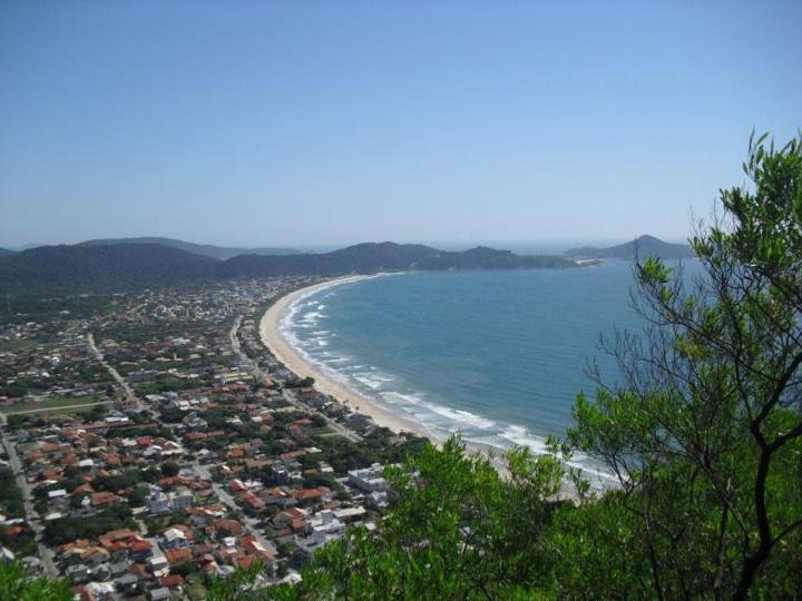 Casa De Praia Em Bombinhas Beach House ภายนอก รูปภาพ