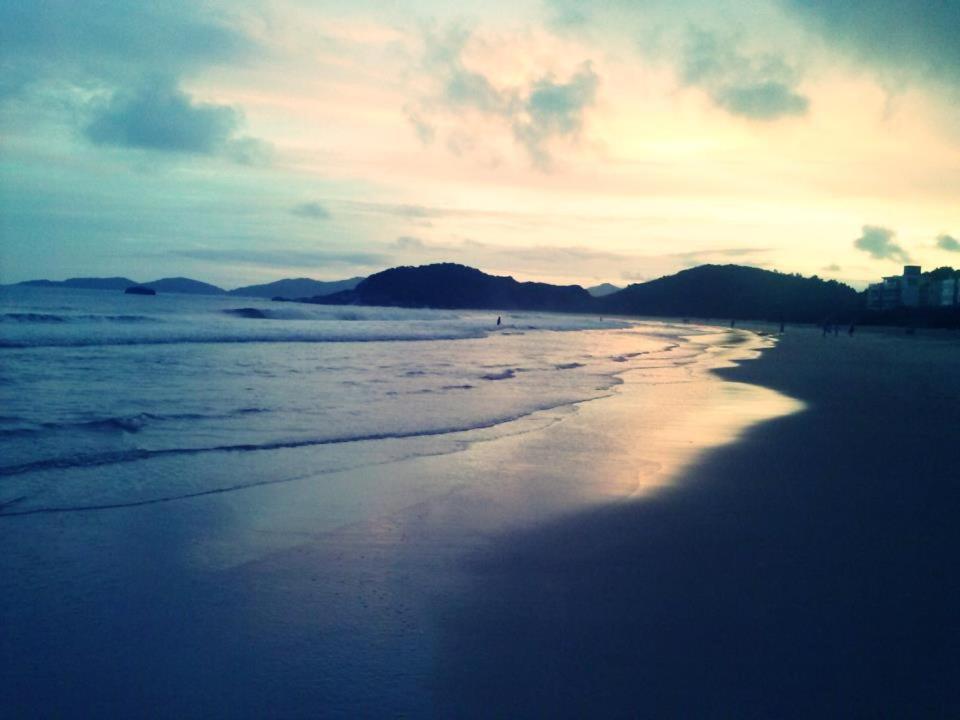 Casa De Praia Em Bombinhas Beach House ภายนอก รูปภาพ