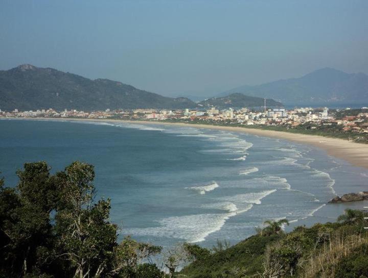 Casa De Praia Em Bombinhas Beach House ภายนอก รูปภาพ